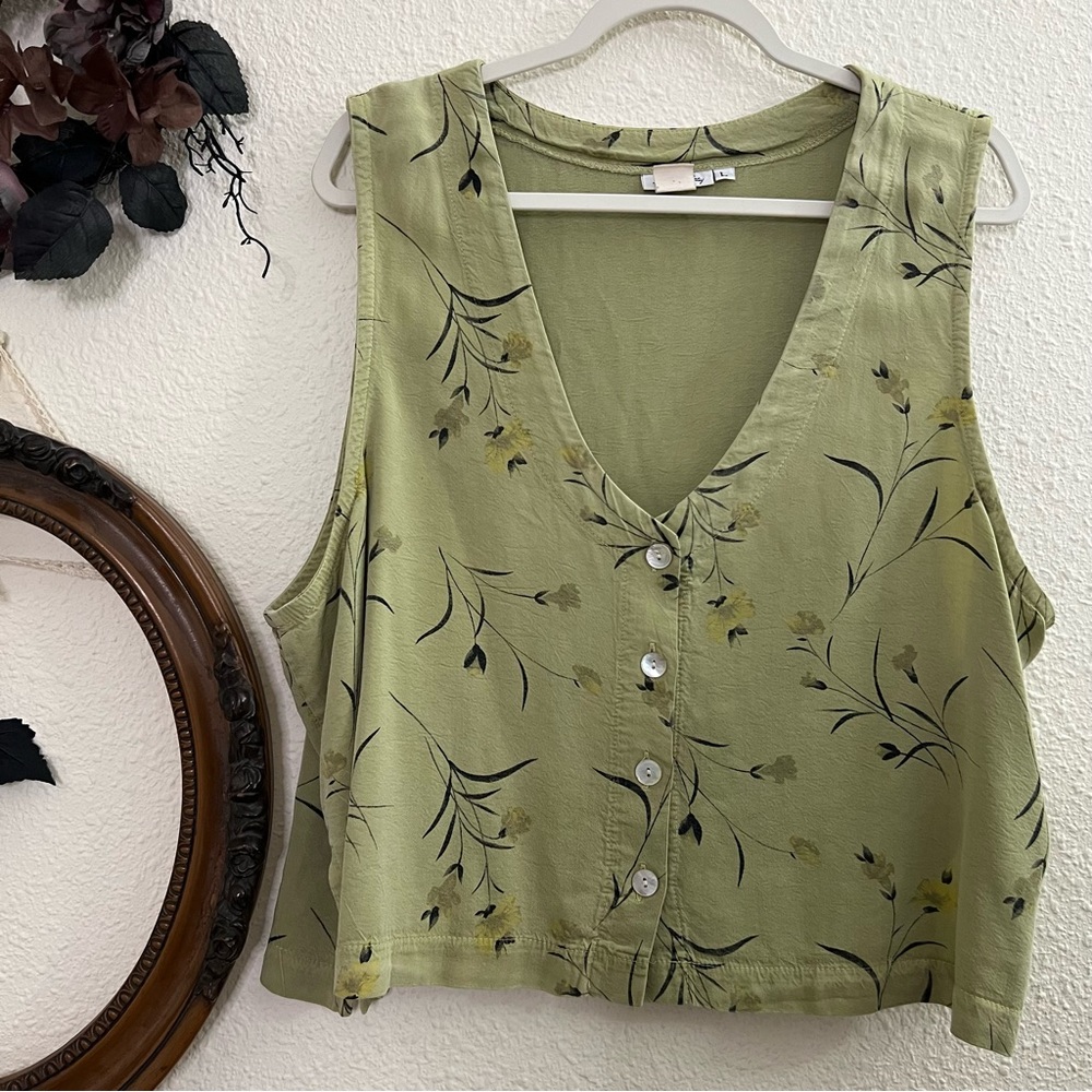 Vintage Amanda Gray green floral vest